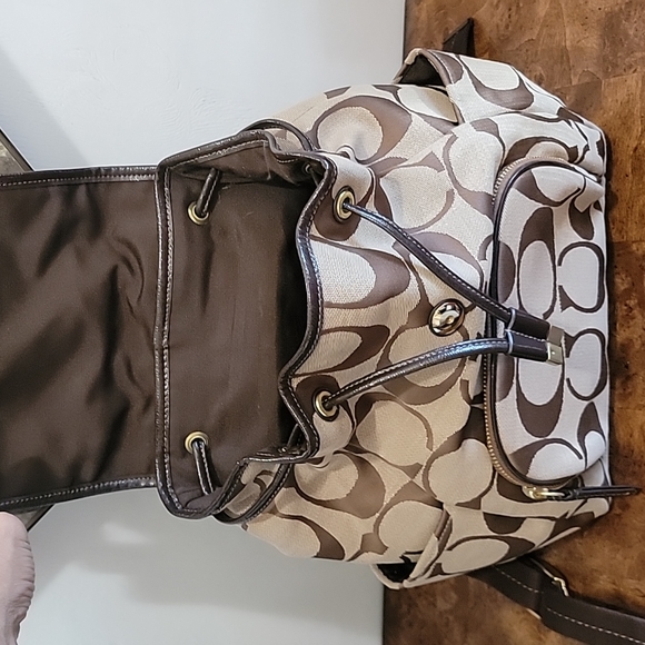 Coach Signature Jacquard Backpack 🎒 - Picture 6 of 11